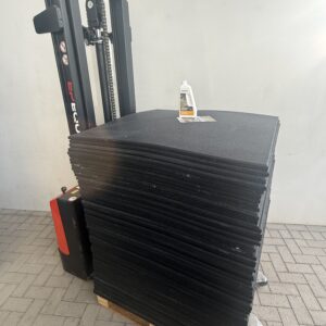 "FitPro-100x100x2" schwarz - Fitness- & Bodenschutzmatte (WIE NEU – NUR 3 TAGE BENUTZT) – Bild 3